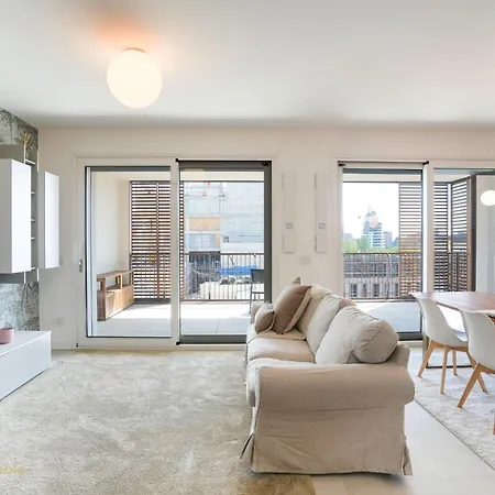Modern House * מילאנו