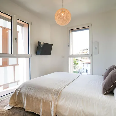 Modern House Daire Milano